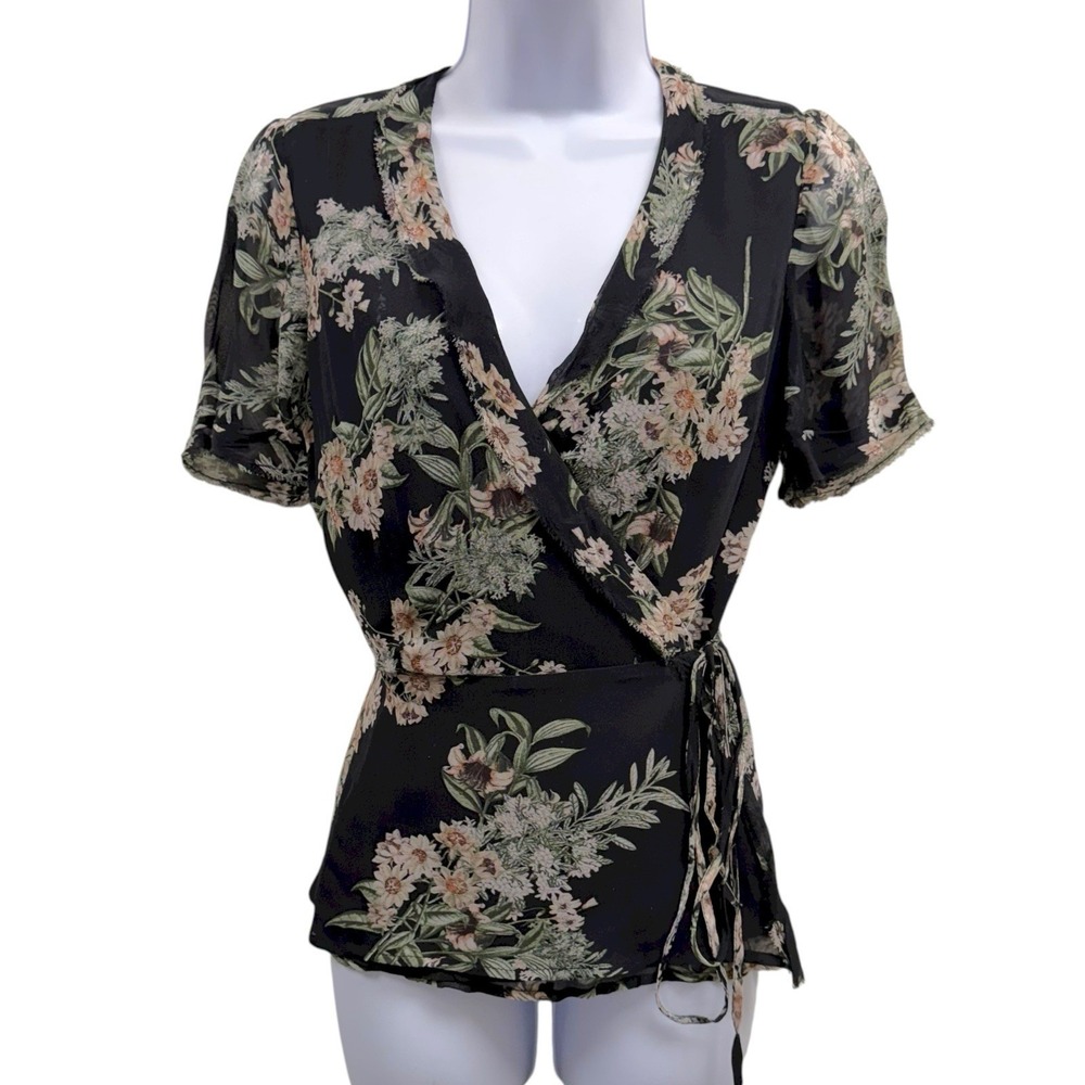 Lucky Brand Women's Size Small Floral Print Wrap Top Short Sleeves V-Neck